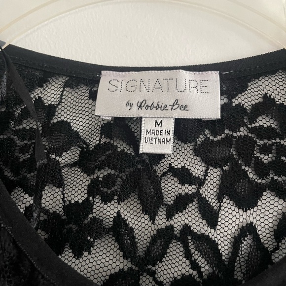 Lace “jacket”. New with tags. Ladies size medium. - Picture 2 of 4